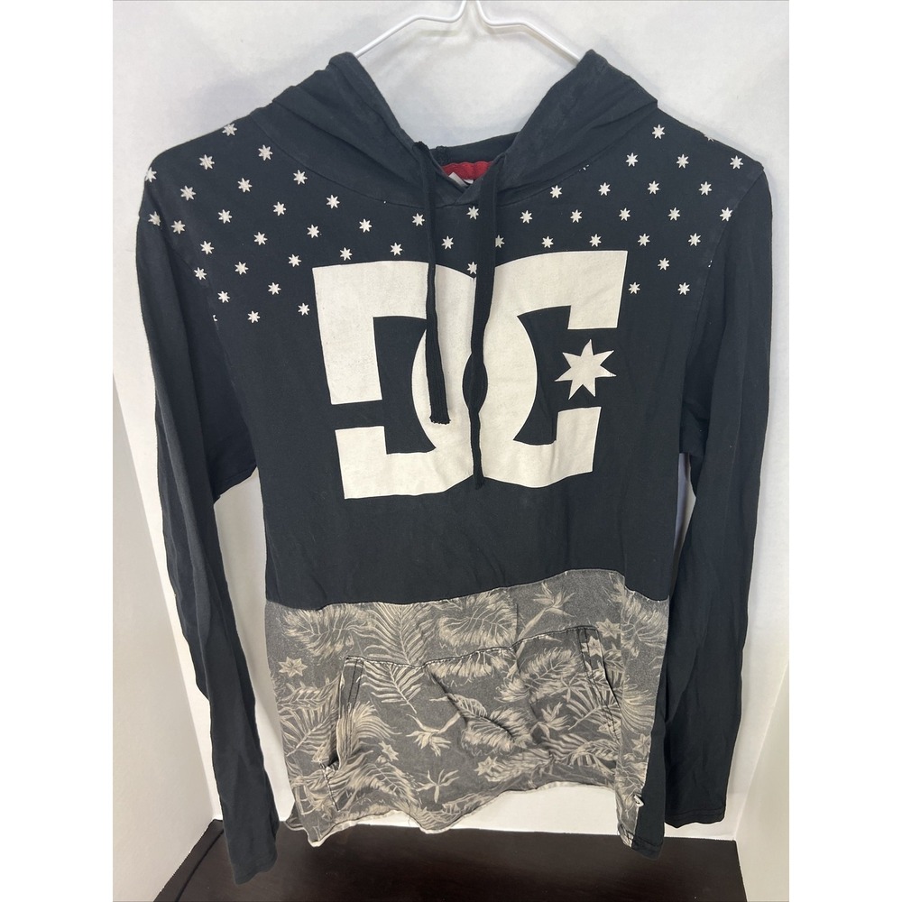 DC Hoodie Unisex Small Black Long Sleeve Pull Over With Front Pocket